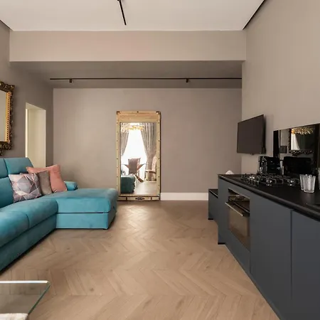 Navona - Luxury, Design&jacuzzi Style Roma