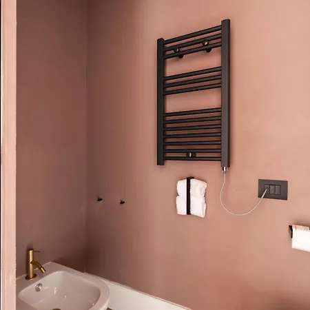 Navona - Luxury, Design&jacuzzi Style Appartamento *