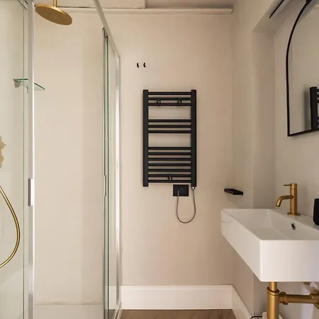 Navona - Luxury, Design&jacuzzi Style Roma