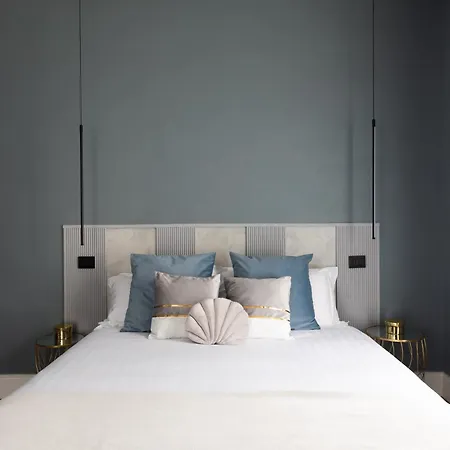 Navona - Luxury, Design&jacuzzi Style Roma