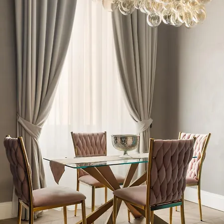 דירה Navona - Luxury, Design And Jacuzzi Style רומא