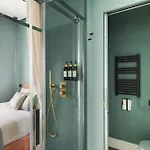 Navona - Luxury, Design And Jacuzzi Style Rom