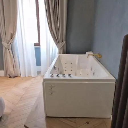 Navona - Luxury, Design And Jacuzzi Style Apartment